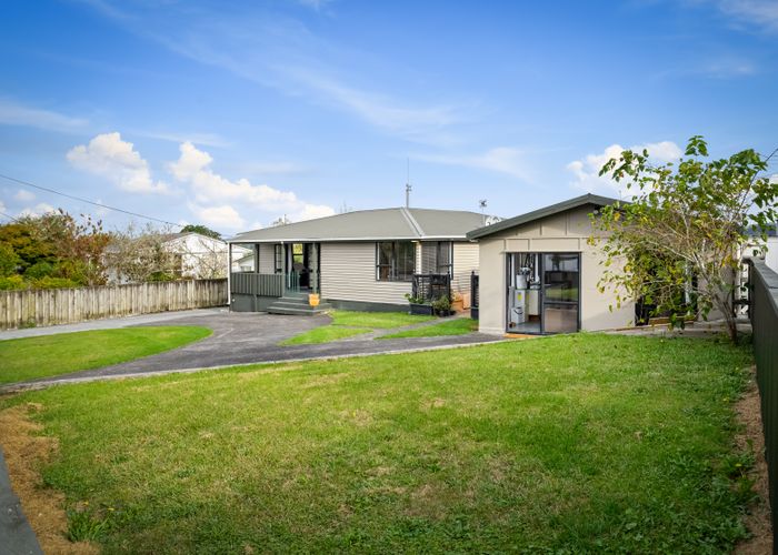  at 276 Sturges Road, Henderson, Auckland
