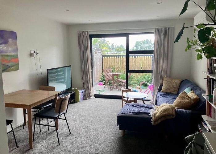  at 8/28 Fitzherbert Road, Wainuiomata, Lower Hutt, Wellington