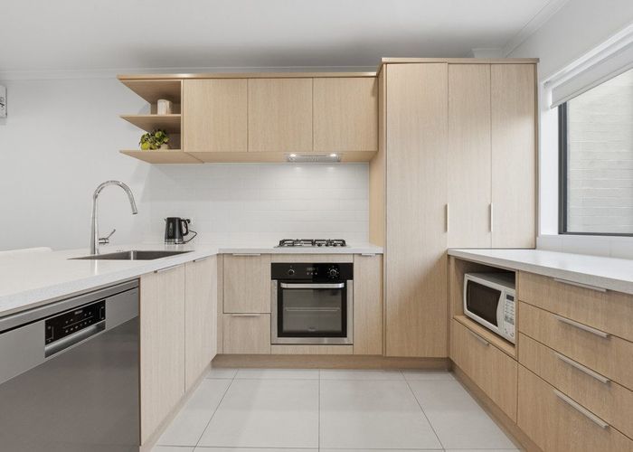  at 14 Adlam Lane, Conifer Grove, Papakura, Auckland