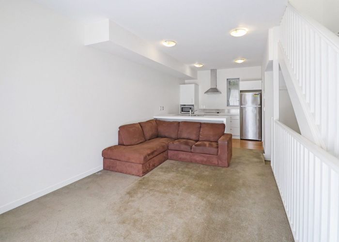  at 3M Papawai Terrace, Mount Cook, Wellington, Wellington