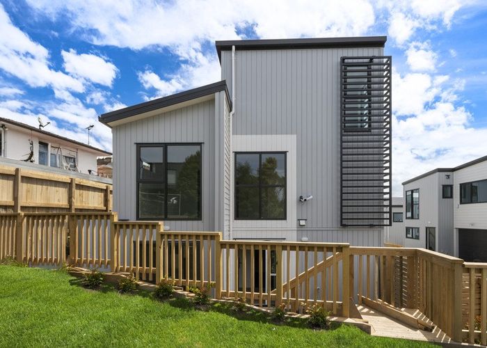  at Lot 1/1088 Beach Road, Torbay, North Shore City, Auckland