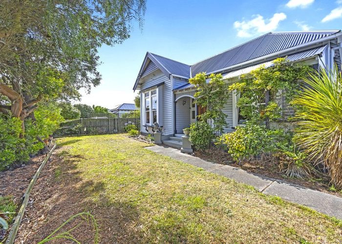  at 33 Collingwood Street, New Brighton, Christchurch City, Canterbury