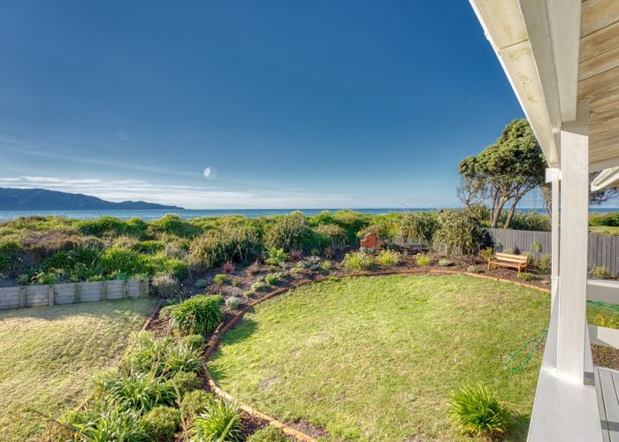  at 15 Waiheke Street, Waikanae Beach, Waikanae