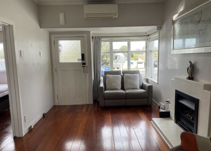  at 33A Nile Road, Milford, North Shore City, Auckland