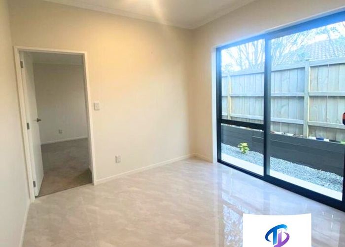  at Granny/41B Donegal Park Drive, Flat Bush, Manukau City, Auckland