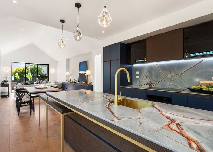  at 85 Glandovey Road, Fendalton, Christchurch City, Canterbury