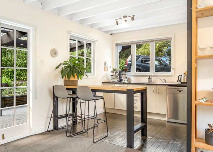  at 33 Tainui Road, Titirangi, Waitakere City, Auckland