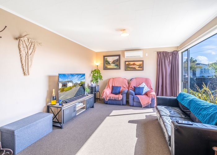  at 10 Robert Street, Otatara