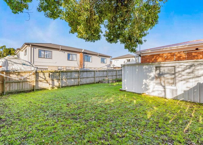  at 2/6A Claymore Street, Manurewa, Manukau City, Auckland