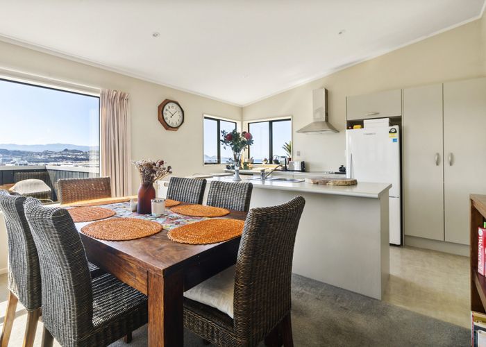  at 78D Queens Drive, Lyall Bay, Wellington