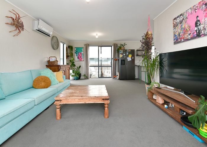  at 15 Springs Road, Parakai, Helensville