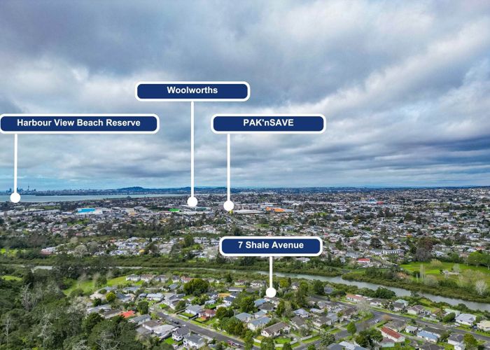  at 7 Shale Avenue, Massey, Waitakere City, Auckland