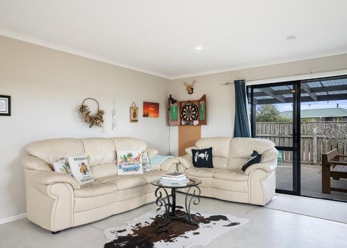  at 16 Te Kiri Street, Himatangi Beach, Himatangi Beach
