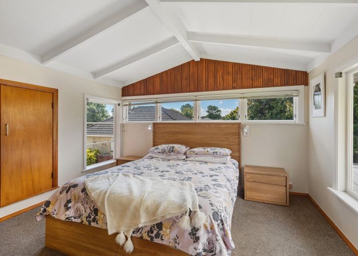  at 9 Lewis Place, Highbury, Palmerston North