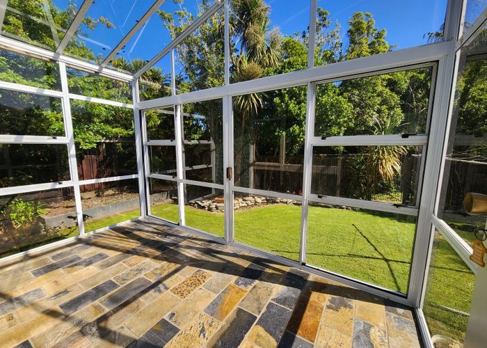  at 79 Hall Street, Cobden, Grey, West Coast