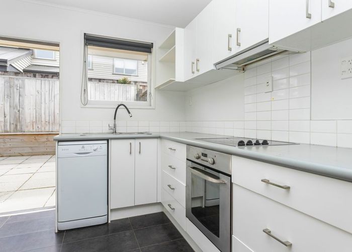  at 2/172A Main Highway, Ellerslie, Auckland City, Auckland