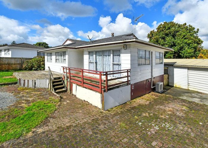  at 17 Fairdale Avenue, Red Hill, Papakura