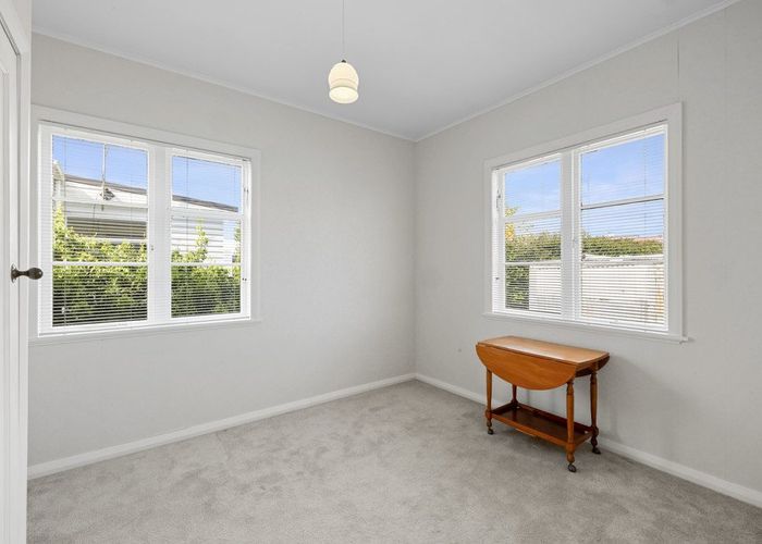  at 8 Cornwall Street, Brooklands, New Plymouth