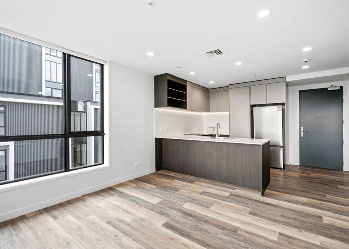 For rent C.G10/27 Lynton Road, Mount Wellington, Auckland City