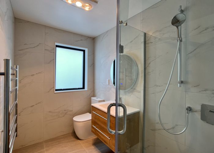  at 96a Botany Rd, Botany Downs, Manukau City, Auckland