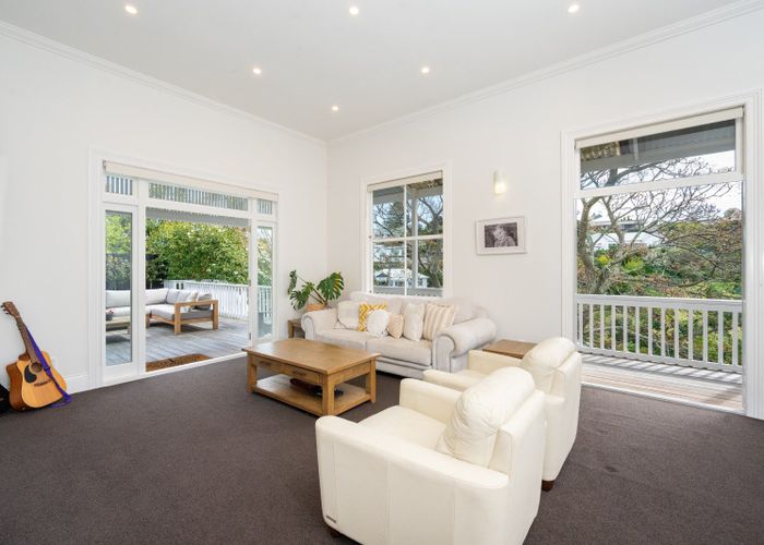  at 12 Hadfield Terrace, Bluff Hill, Napier, Hawke's Bay
