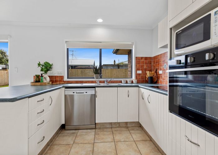  at 11 Paua Cove, Papamoa Beach, Papamoa