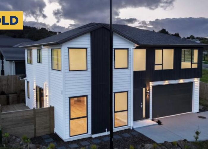  at 2 Kanono Way, Helensville, Helensville