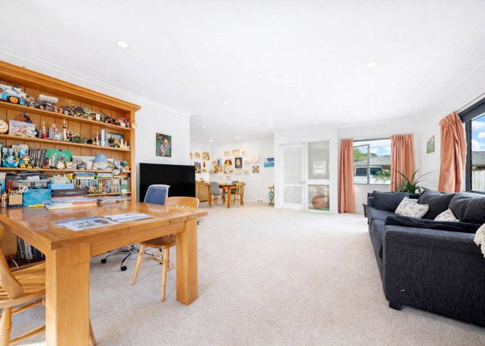  at 2 Benville Place, Royal Oak, Auckland City, Auckland