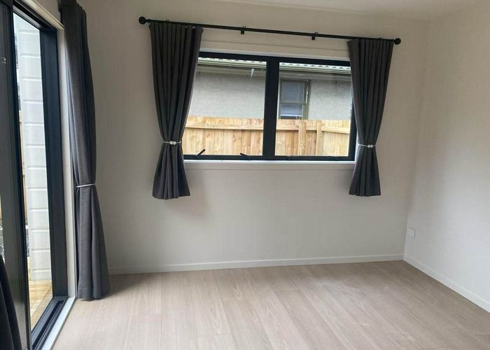  at 9B Ussher Place, Pakuranga Heights, Manukau City, Auckland