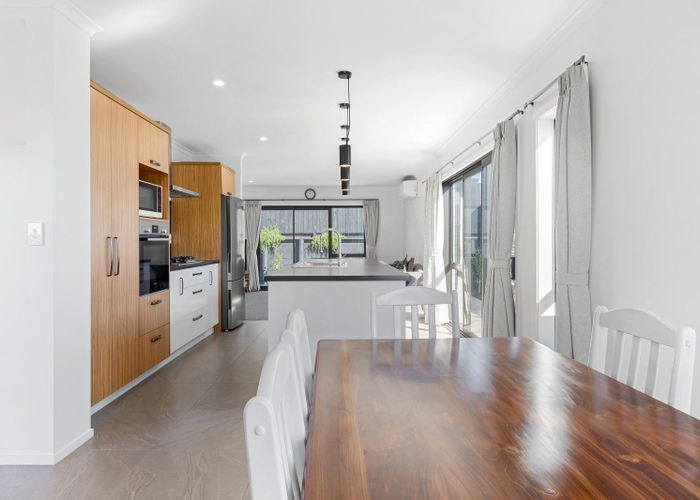  at 10 Cogar Terrace, Chartwell, Hamilton