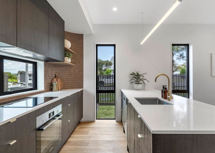  at 99c Hillcrest Avenue, Hillcrest, North Shore City, Auckland