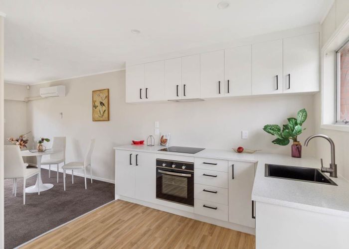  at 3/94 Beaumonts Way, Manurewa, Auckland