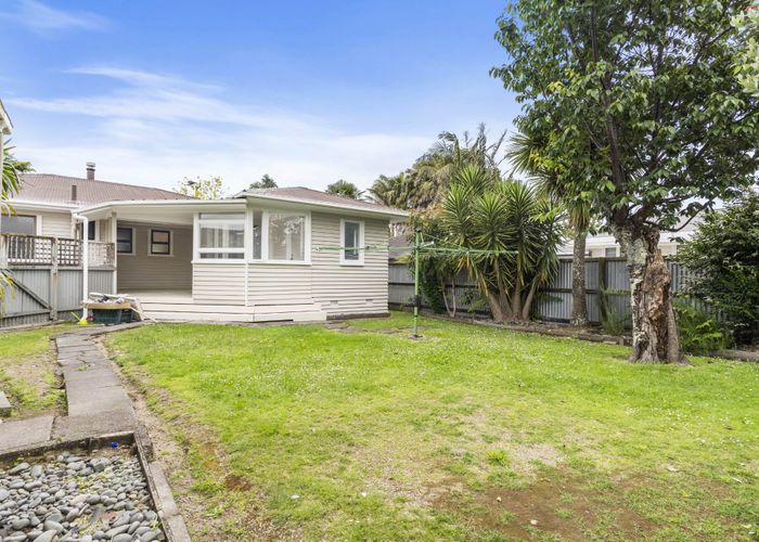  at 1/49 Kelvin Road, Papakura, Papakura, Auckland