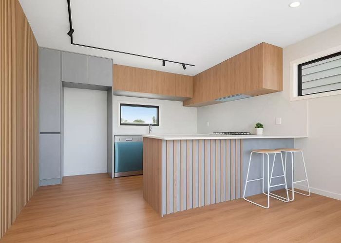  at 95D Kervil Avenue, Te Atatu Peninsula, Waitakere City, Auckland
