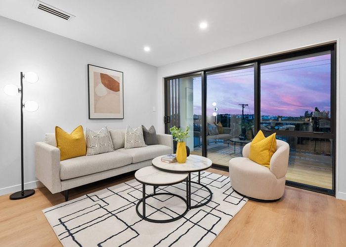  at Lot 2/31 Braemar Road, Rothesay Bay, North Shore City, Auckland