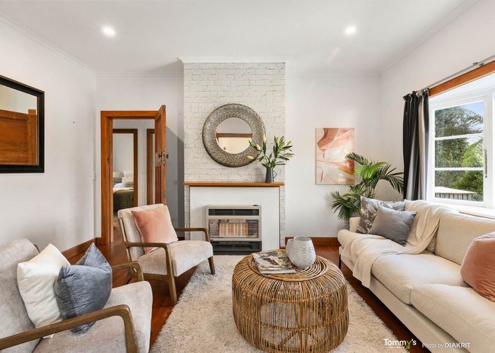  at 6 Hathaway Avenue, Karori, Wellington, Wellington