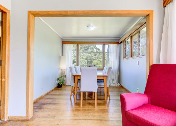  at 4 Albert Street, Hamilton East, Hamilton