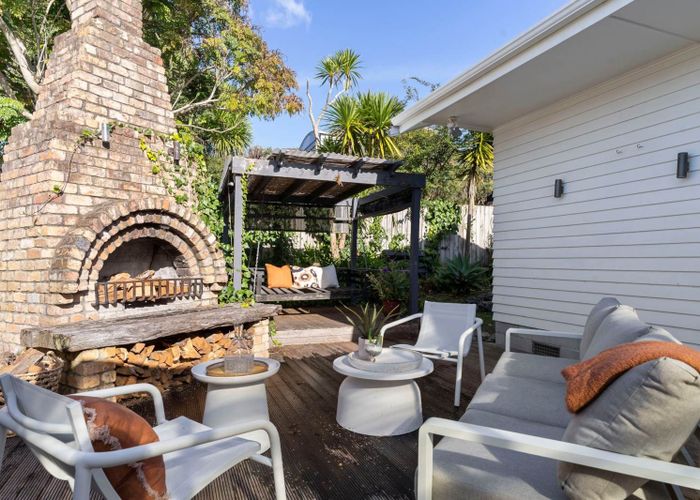  at 14 Roick Parade, Glen Eden, Auckland