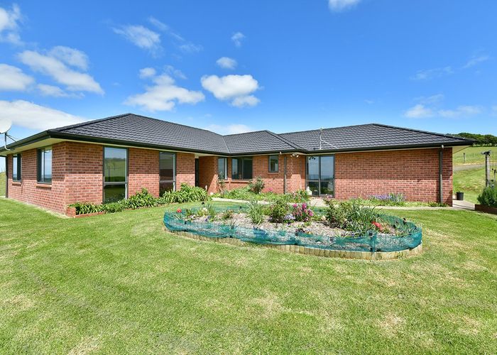  at 156 Te Kanae Road, South Head, Helensville, Rodney, Auckland