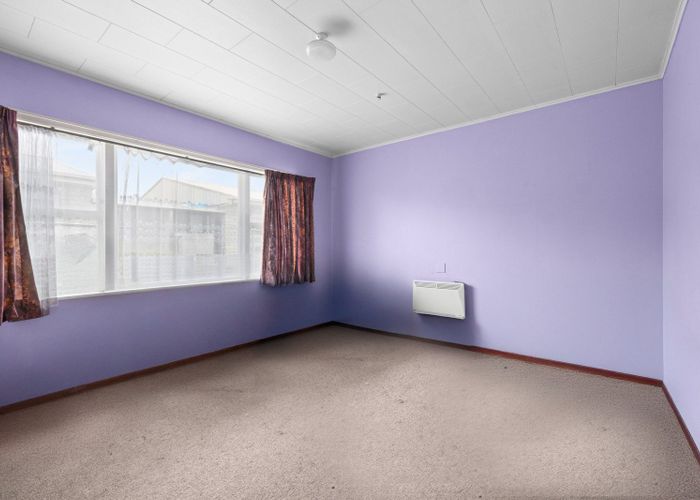  at 2/210A Grove RD, Mayfair, Hastings