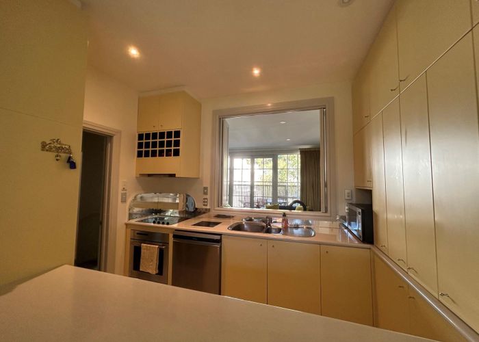  at 154 Tinakori Road, Thorndon, Wellington