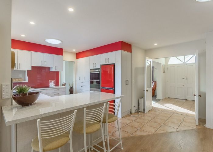  at 318 Manly Street, Paraparaumu Beach, Kapiti Coast, Wellington