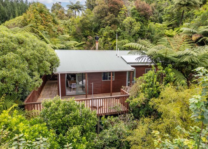  at 39 Avro Road, Blue Mountains, Upper Hutt