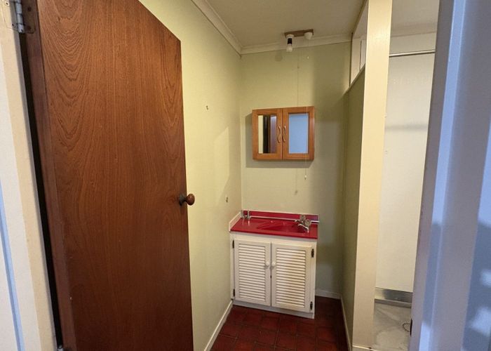  at 4A Spencer Place, Merrilands, New Plymouth, Taranaki