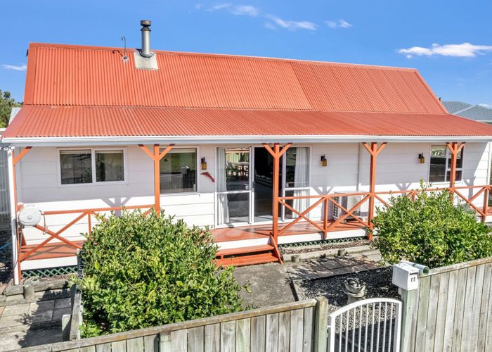  at 10 Taonui Street, Waitarere Beach, Horowhenua, Manawatu / Whanganui
