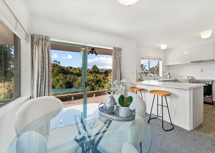  at 1/7 Marbeth Court, Botany Downs, Manukau City, Auckland