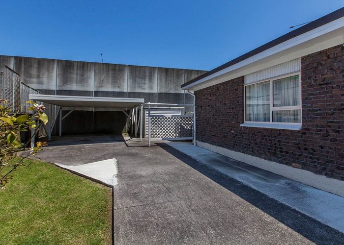  at 40 Lillington Road, Remuera, Auckland