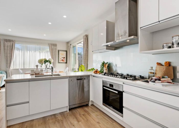  at 27A Camrose Place, Glenfield, Auckland