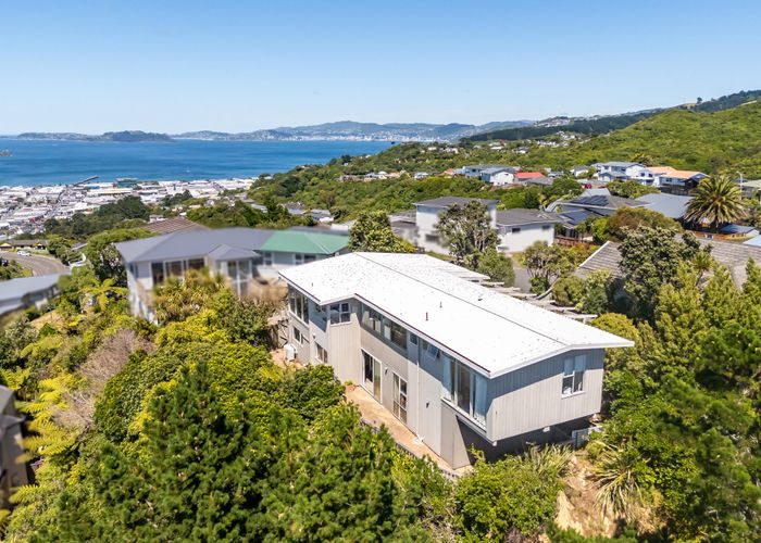  at 5 Lilac Lane, Maungaraki, Lower Hutt