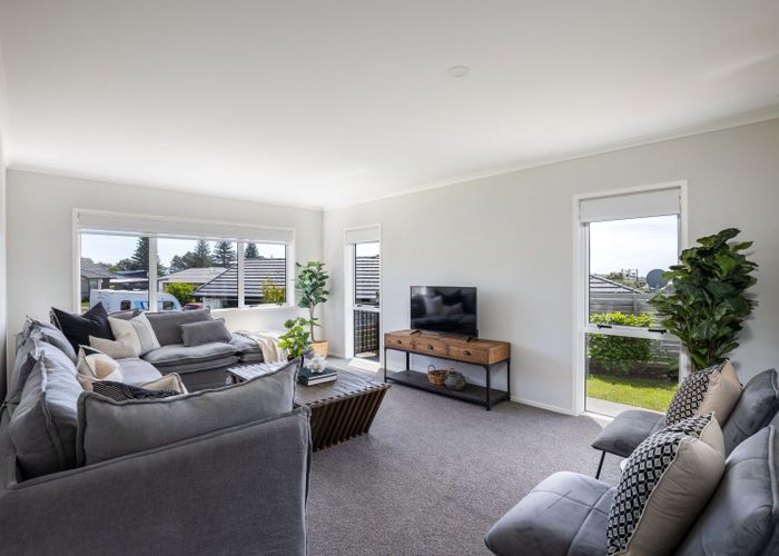  at 3 Oakmont Crescent, Waiwhakaiho, New Plymouth